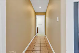 2641 S Catalina St, Los Angeles, CA 90007 - Photo 10