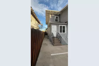 2641 S Catalina Street, Los Angeles, CA 90007 - Photo 26