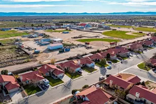 2716 Westland Dr, Rosamond, CA 93560 - Photo 32