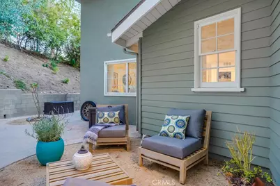 20619 Martha Street, Woodland Hills, CA 91367 - Photo 62