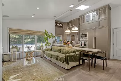 1300 Daily Cir., Glendale, CA 91208 - Photo 8