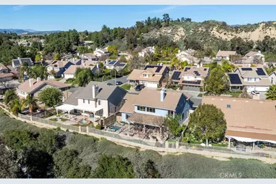 23250 Sherwood Place, Valencia, CA 91354 - Photo 48