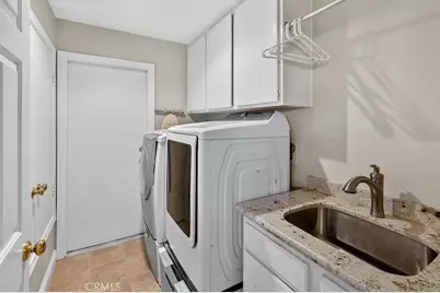 23250 Sherwood Place, Valencia, CA 91354 - Photo 22