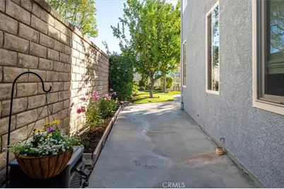 23250 Sherwood Place, Valencia, CA 91354 - Photo 46