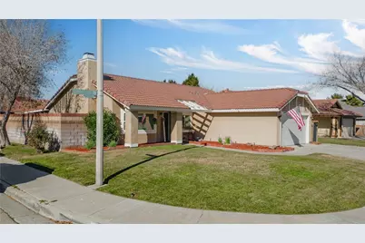 44047 Shad Street, Lancaster, CA 93536 - Photo 2