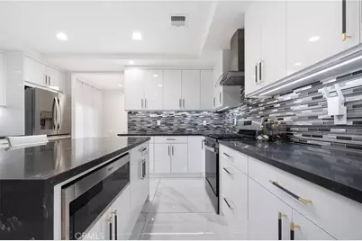 10112 Scoville, Sunland, CA 91040 - Photo 12