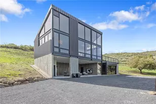 10120 Yerba Buena Rd, Malibu, CA 90265 - Photo 2