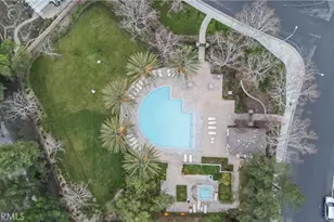 28640 Silverking Trail, Saugus, CA 91390 - Photo 10