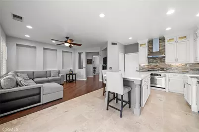 28640 Silverking Trail, Saugus, CA 91390 - Photo 12