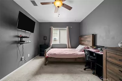 28640 Silverking Trail, Saugus, CA 91390 - Photo 34