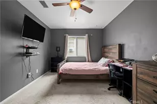 28640 Silverking Trail, Saugus, CA 91390 - Photo 34