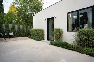 4935 Agnes Ave, Valley Village, CA 91607 - Photo 34