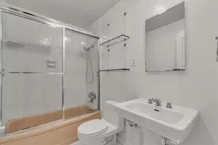 5227 Buffalo, Sherman Oaks, CA 91401 - Photo 42