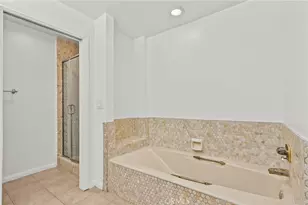 1880 Veteran Ave #Ph 306, Los Angeles, CA 90025 - Photo 32