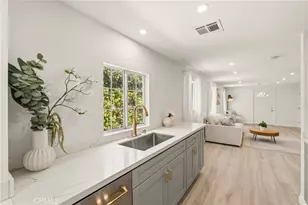 10607 Whitegate Ave, Sunland, CA 91040 - Photo 8