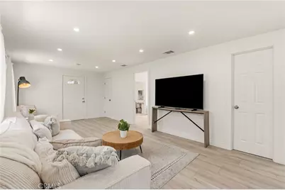 10607 Whitegate Avenue, Sunland, CA 91040 - Photo 6