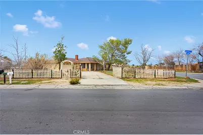 16173 Newmont, Lancaster, CA 93535 - Photo 6