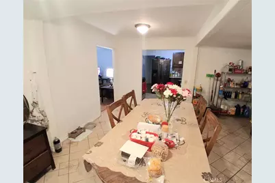 10427 Kewen, Pacoima, CA 91331 - Photo 12