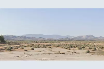 4455 Gaskell, Rosamond, CA 93560 - Photo 2
