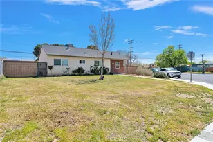 44188 Glenraven, Lancaster, CA 93535 - Photo 2