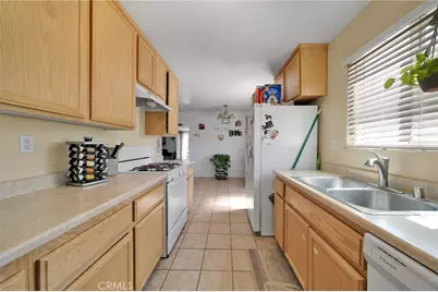44188 Glenraven, Lancaster, CA 93535 - Photo 8