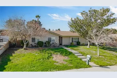 41235 47th Street, Lancaster, CA 93536 - Photo 2