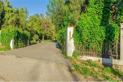 30642 Gilmour, Castaic, CA 91384 - Photo 4