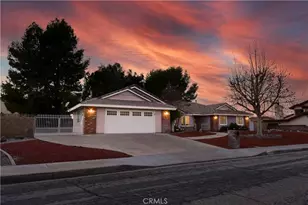 43119 Roulette, Lancaster, CA 93536 - Photo 2