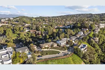 5120 Escobedo Drive, Woodland Hills, CA 91364 - Photo 34