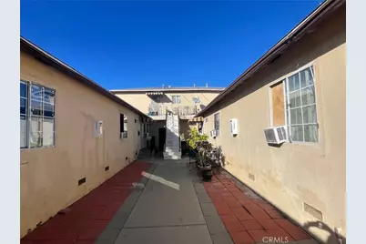 16037 Gault, Van Nuys, CA 91406 - Photo 6