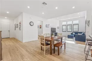 27227 Diamond Peak Ln, Valencia, CA 91381 - Photo 4