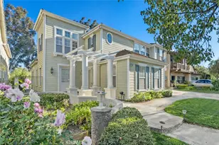 27053 Island Rd, Valencia, CA 91355 - Photo 2