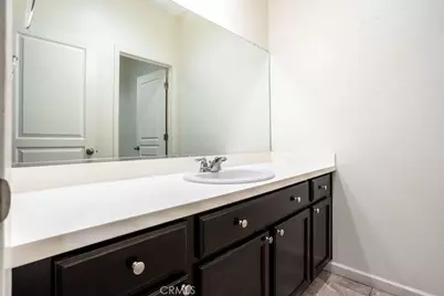 3917 E Myrtle Avenue, Visalia, CA 93292 - Photo 16