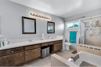 6323 Reseda Blvd #13, Tarzana, CA 91335 - Photo 20