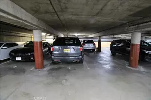 1115 S Elm Dr, Los Angeles, CA 90035 - Photo 24