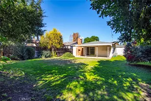 22716 Berdon St, Woodland Hills, CA 91367 - Photo 16