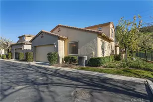 27976 Red Pine Ct, Valencia, CA 91354 - Photo 32