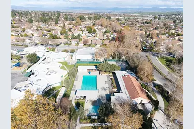 23627 Via Delos, Valencia, CA 91355 - Photo 48
