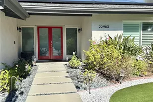 22983 Paul Revere, Calabasas, CA 91302 - Photo 2