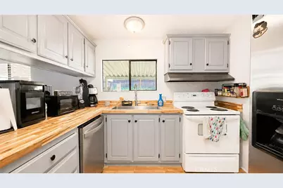 24425 Woolsey Canyon Road #114, West Hills, CA 91304 - Photo 12