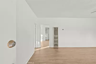 30541 Hasley Canyon Road, Castaic, CA 91384 - Photo 4