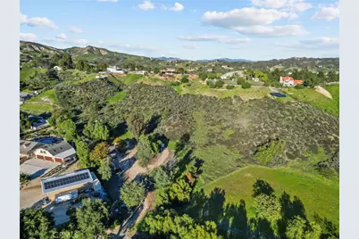 30541 Hasley Canyon Road, Castaic, CA 91384 - Photo 2