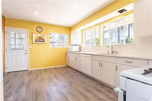 7701 Orion Ave, Van Nuys, CA 91406 - Photo 12