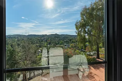 22248 Dumetz Road, Woodland Hills, CA 91364 - Photo 32
