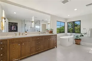 22248 Dumetz Rd, Woodland Hills, CA 91364 - Photo 34