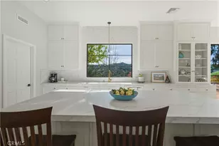 22248 Dumetz Rd, Woodland Hills, CA 91364 - Photo 10