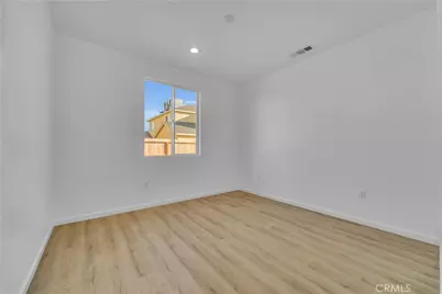 8837 Holly Avenue, California City, CA 93505 - Photo 10