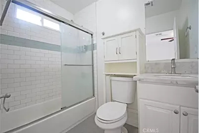 10622 Zelzah, Granada Hills, CA 91344 - Photo 18