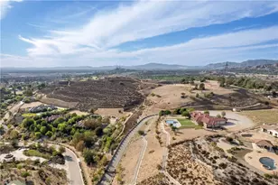 10727 W Stallion Ranch Rd, Shadow Hills, CA 91040 - Photo 38