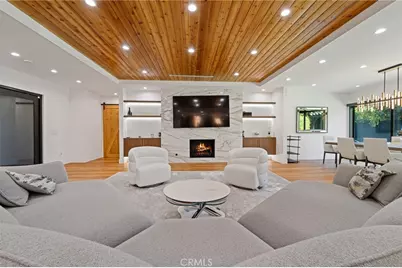 23103 Leonora, Woodland Hills, CA 91367 - Photo 14